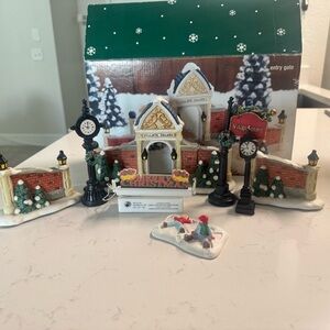 VTG Mervyns Village Square Christmas Entry Gate Set W/Lemax Christmas Sign